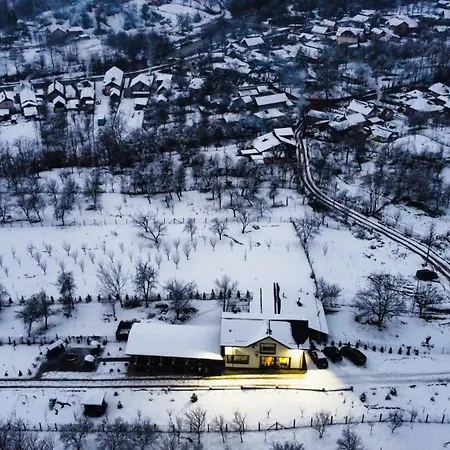 Hanul Doctorului Badeni-runcu Holiday home *